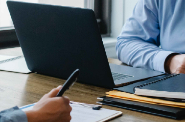 Choisir un notaire pour une succession : les critères essentiels